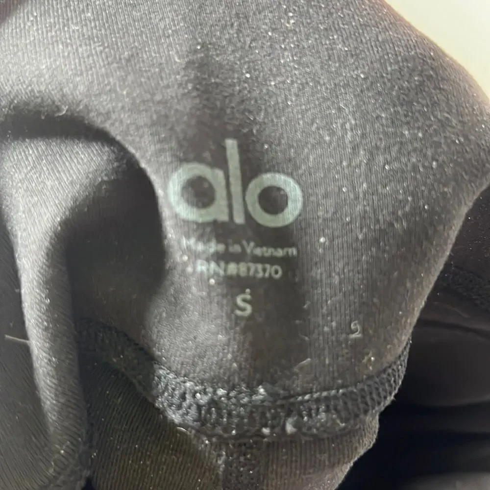 Alo Women’s Size Small Black Leggings - Picture 2 of 4